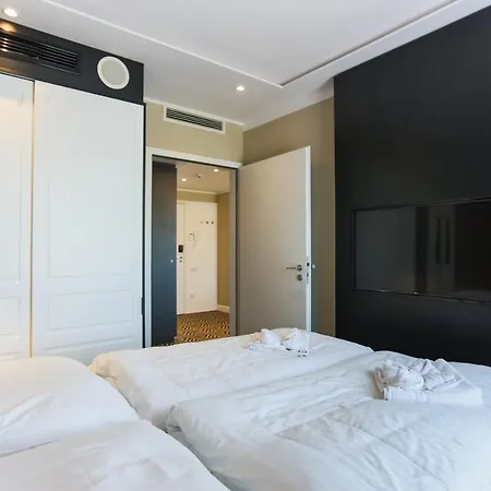 - Baltic Uzdrowiskowa 36-40 Świnoujście