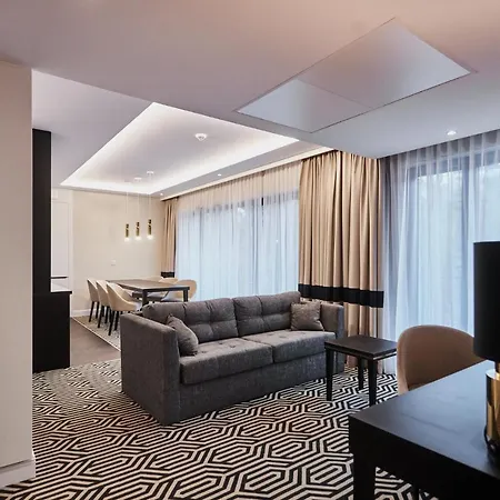 - Baltic Uzdrowiskowa 36-40 * Swinoujscie