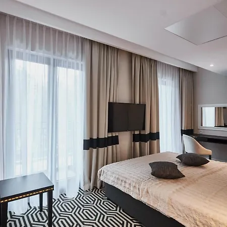 - Baltic Uzdrowiskowa 36-40